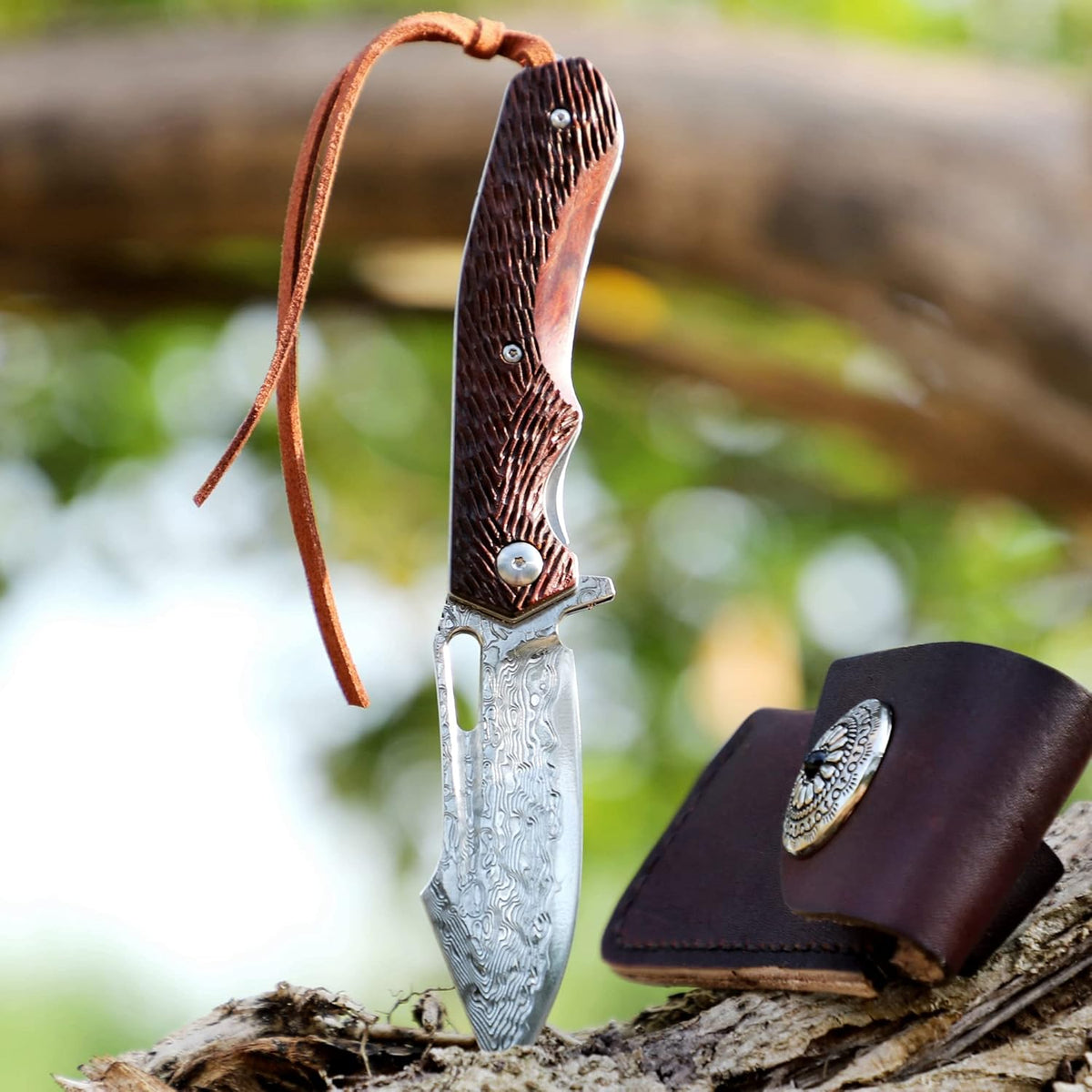 Damascus Steel Pocket Knife with Leather Case O5739