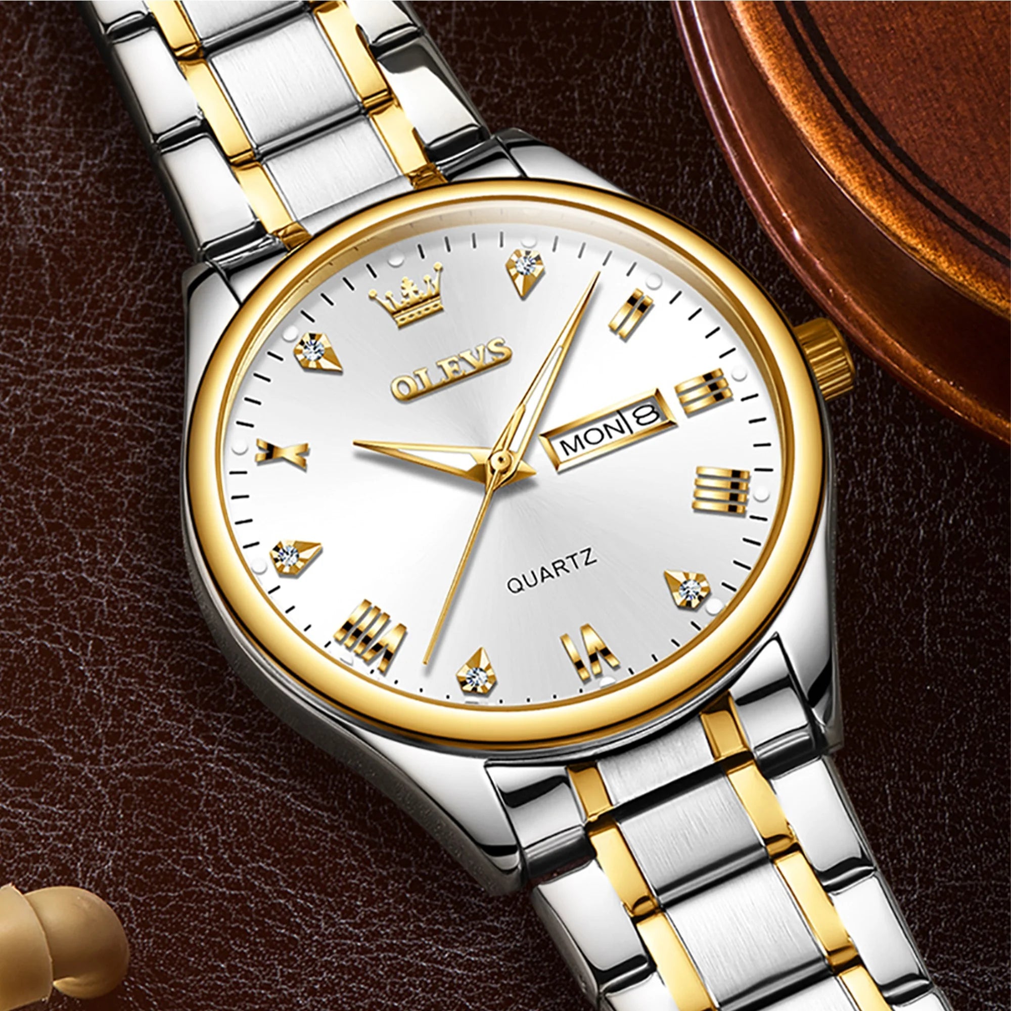 Stainless Steel Analog Quartz Waterproof Luminous Day-Date Wristwatch V403