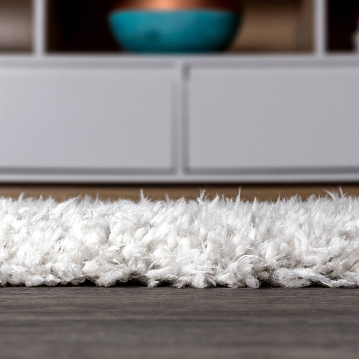 Gray Polyester Shag Runner K32115