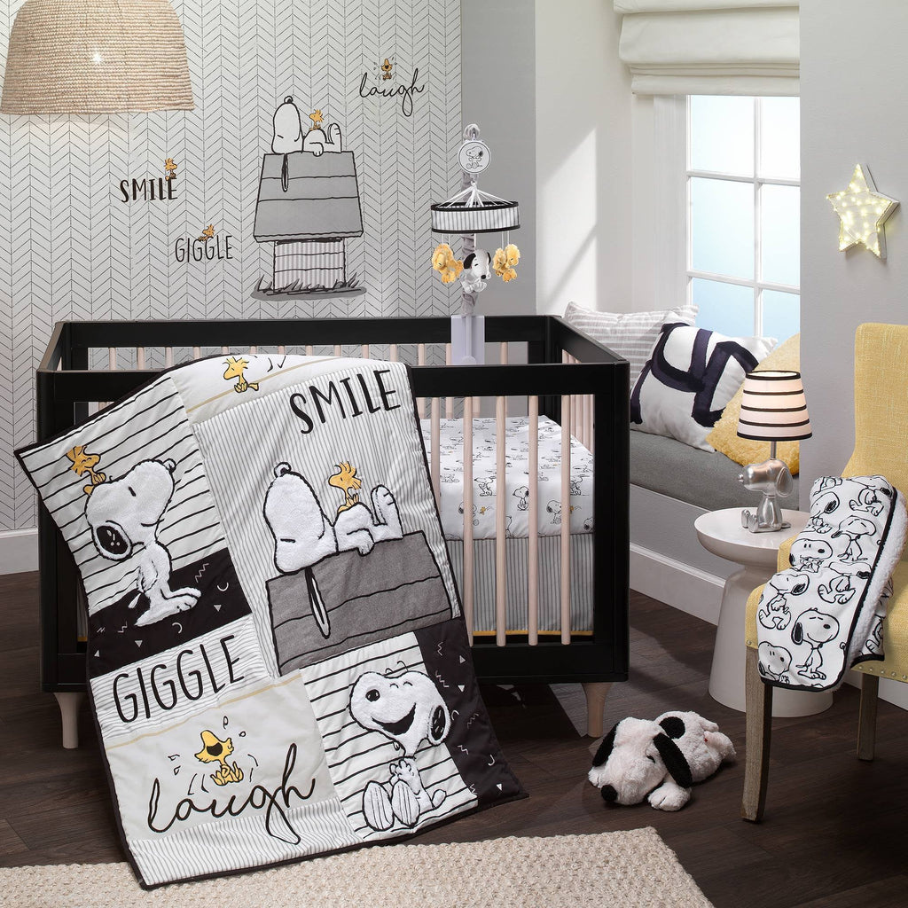 Classic Snoopy Musical Baby Crib Mobile Soother Toy - Black/Yellow O985