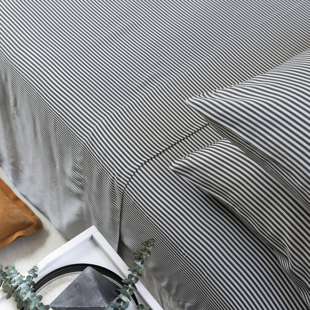 King Gray Flat Sheet U3854