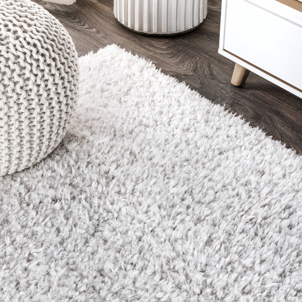 Gray Polyester Shag Runner K32115