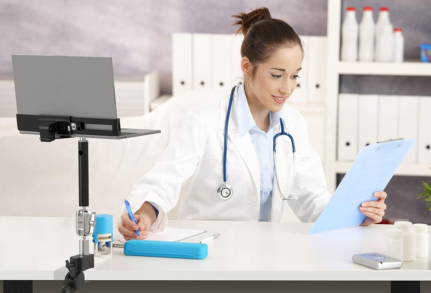 Laptop Security Arm with VESA Mounting Base D582