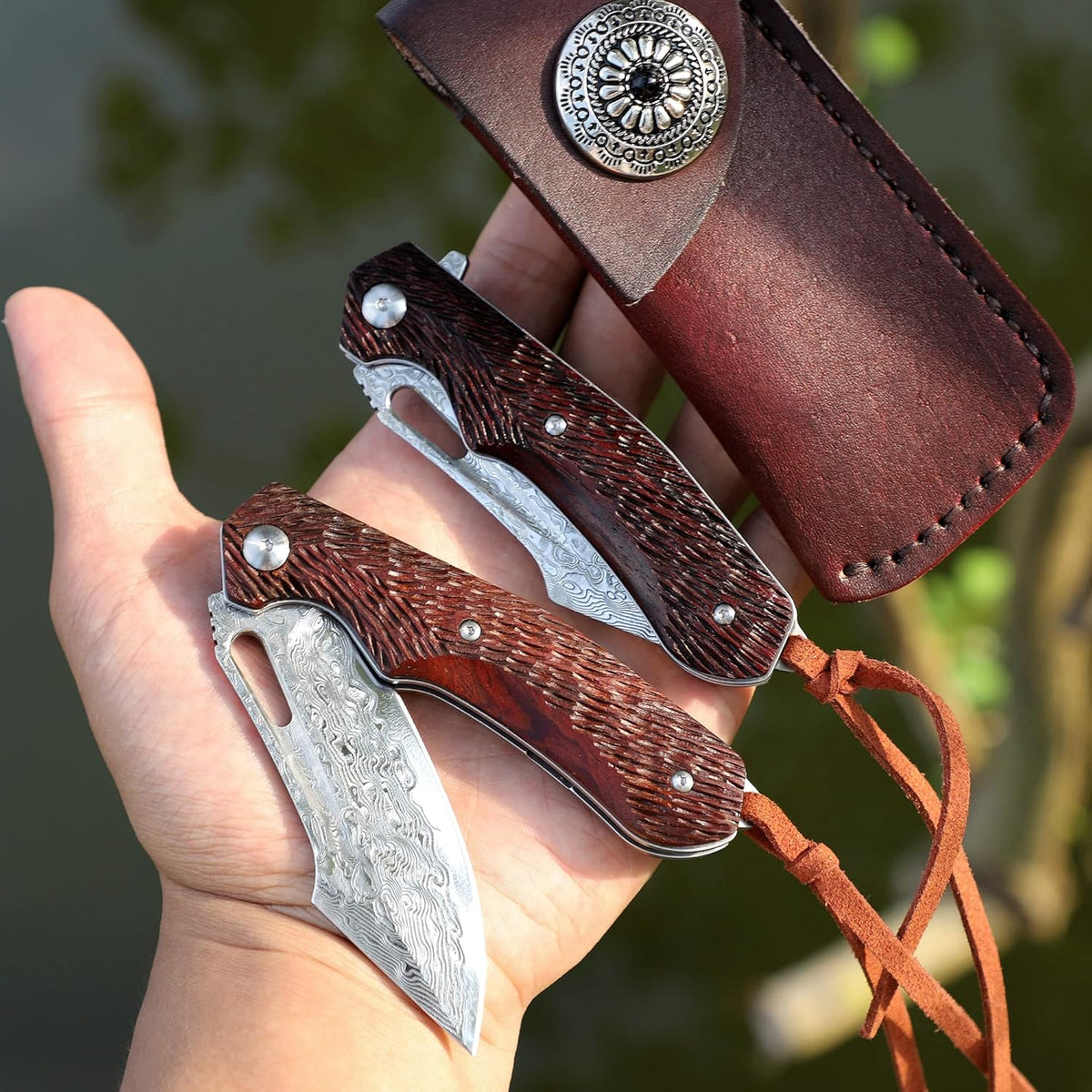 Damascus Steel Pocket Knife with Leather Case O5739