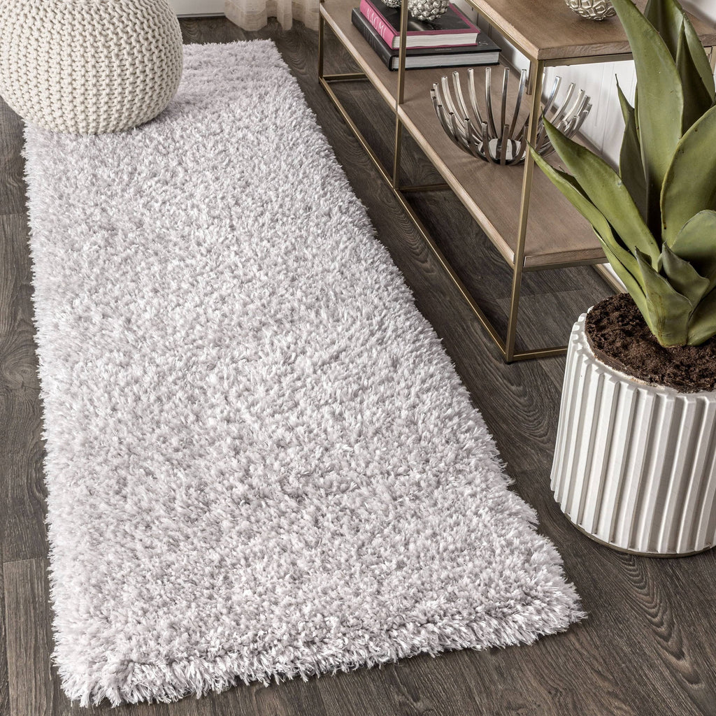 Gray Polyester Shag Runner K32115
