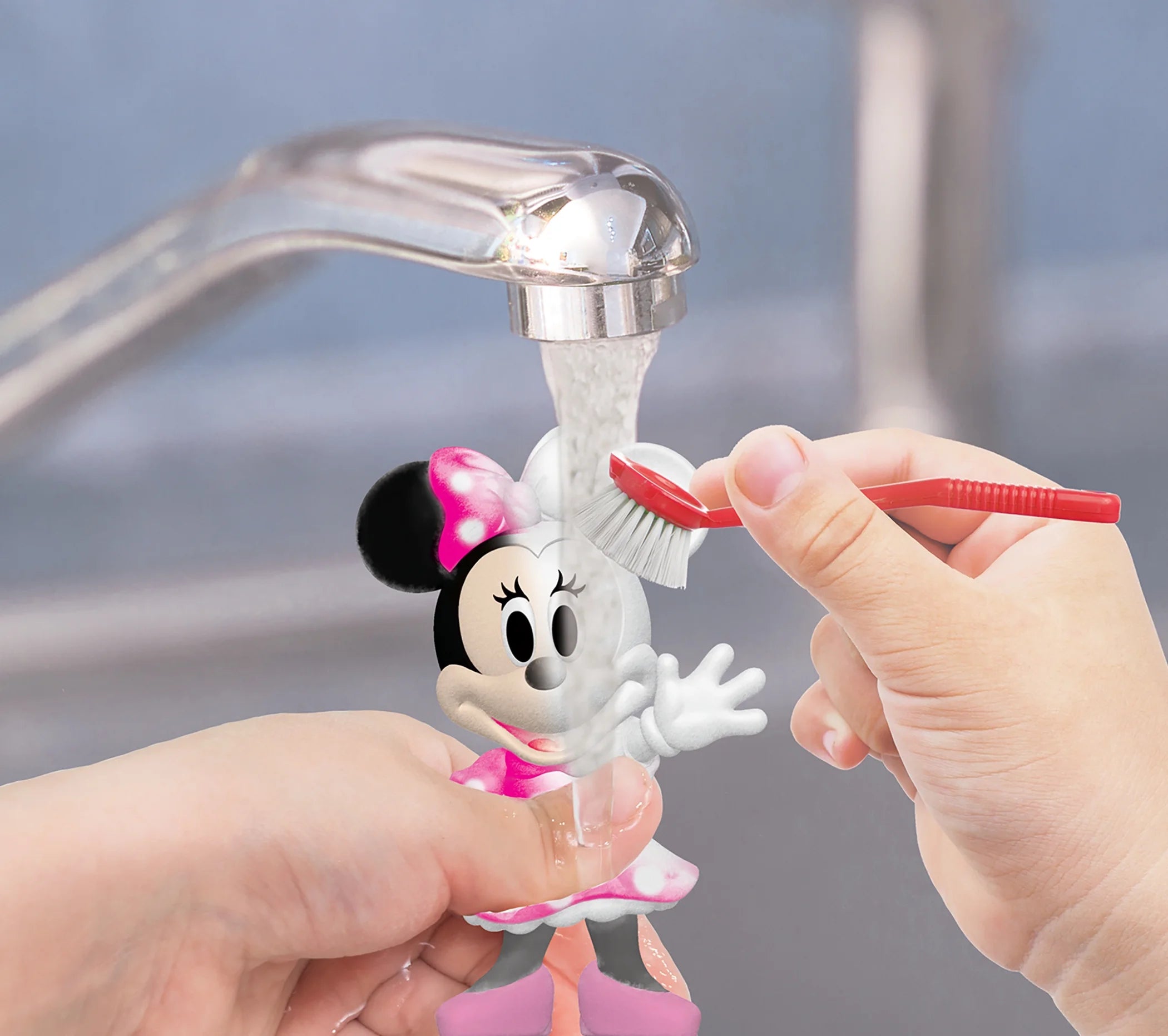 Disney Mickey Mouse Color Scrub and Re-color Activity Set Q18938