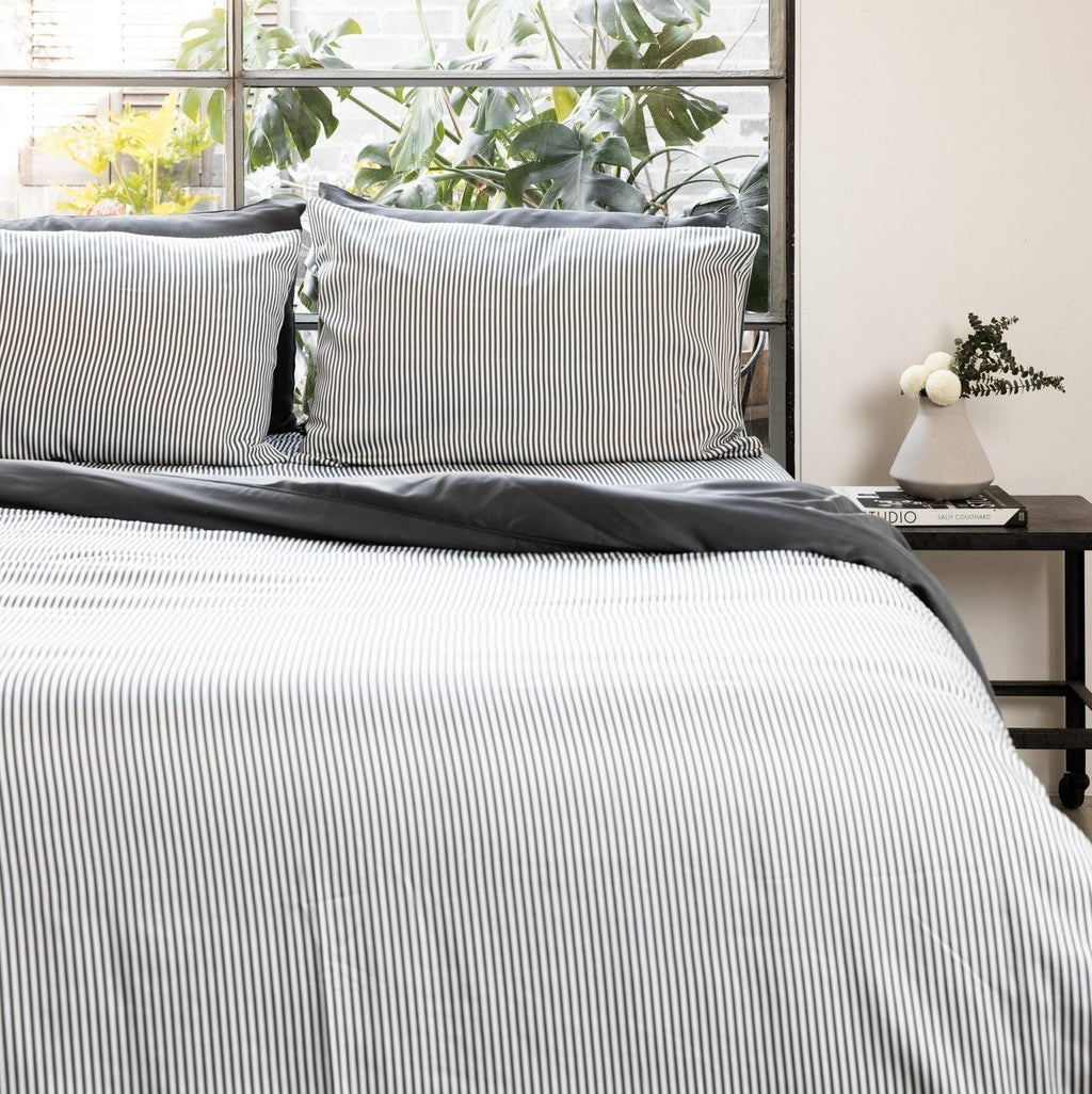 King Gray Flat Sheet U3854