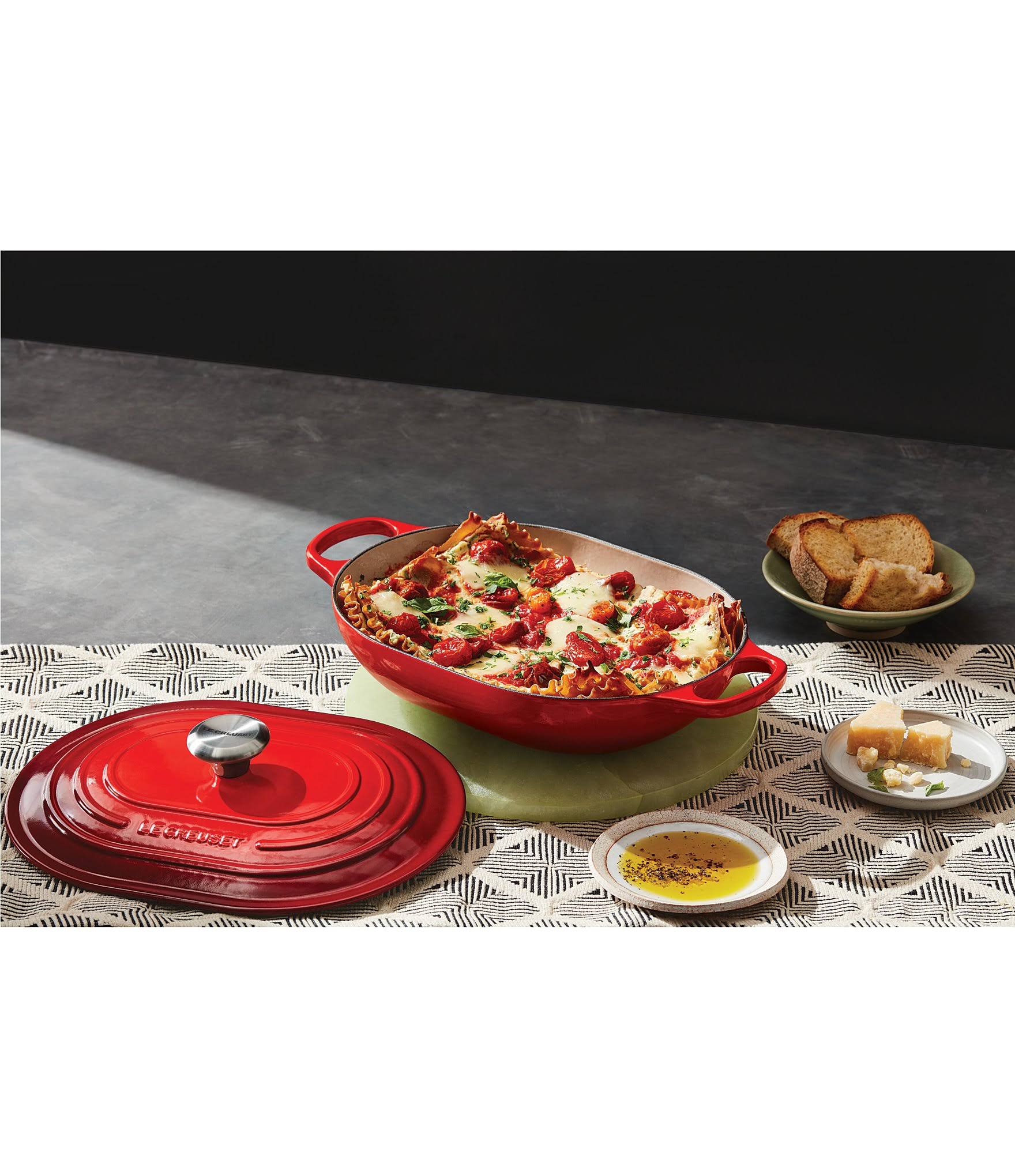 3.75 Qt. Oval Casserole V777887